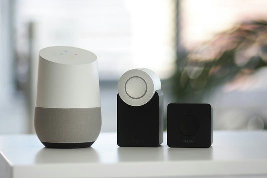 Thinking About Smart Lighting? Here's How Apple HomeKit and Google Home Compare
